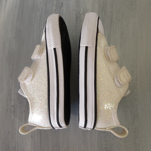 Converse Chuck Taylor All Star 2V Winter Glitter Sneakers Baby Girls Size 5 - Picture 6 of 14